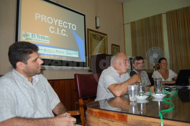 Fue presentado en El Trébol el proyecto del Centro Integrador Comunitario