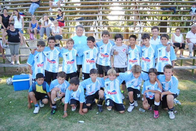 Trebolense campeón del Proyección