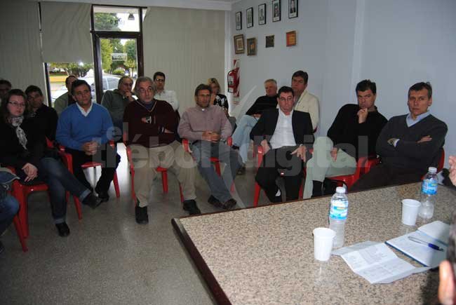 En una visita histórica, el Sub Secretario de Lechería de la Nación impulsó la Fiesta Nacional de la Ordeñadora