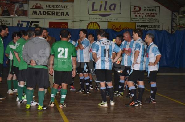 En futsal quedaron a mano