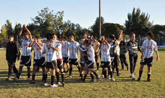 Trebolense ganó y quiere despegar