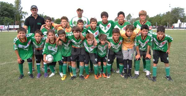 Trebolense festejó más que El Expreso