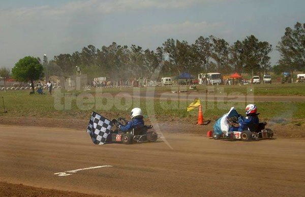 Agustín Rivera campeón en el Racing Kart