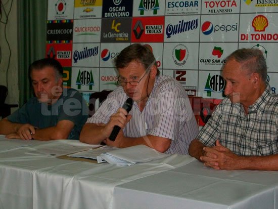 Atlético sigue con su reclamo
