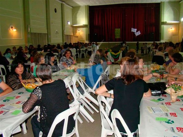 Cena Show de mujeres