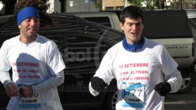 Maratonistas de El Trébol corrieron los 42 Km. en la ciudad de Rosario