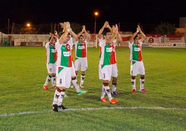 Hay siete equipos en dos puntos y nada está dicho sobre quién juega los play off.