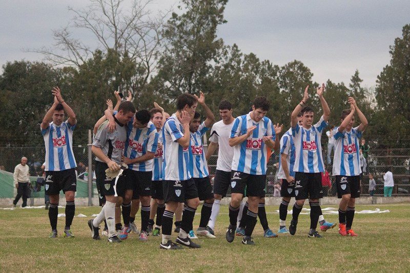 El Cele se quedó con el clásico y logró la clasificación