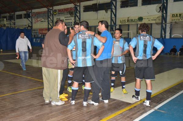 En futsal quedaron a mano