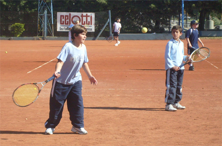 Gran encuentro de Mini Tenis en Trebolense