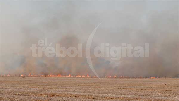 Importante incendio en La Caledonia