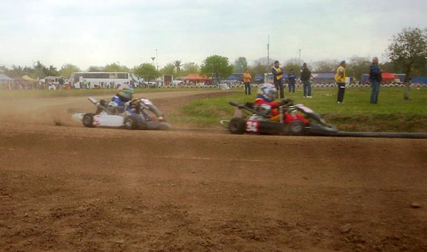 Aaron Astrada debutó en el Racing Kart