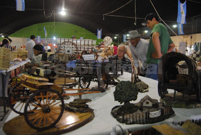 Cañada Rosquín tuvo su 27º Fiesta Nacional de las Artesanías Criollas