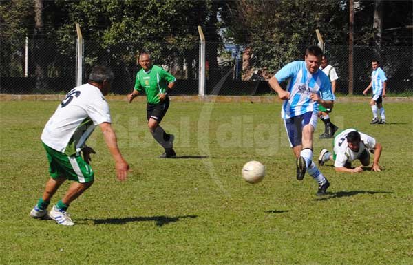 Trebolense se recuperó con una goleada