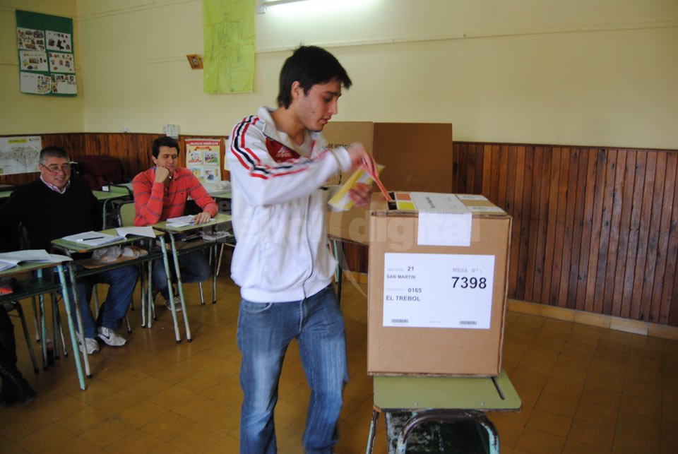 Almada le ganó con lo justo a Racca