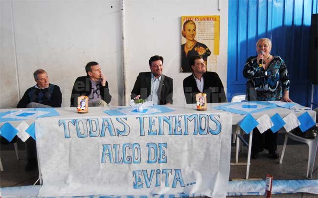 Se realizó la Chocolatada en homenaje a Evita