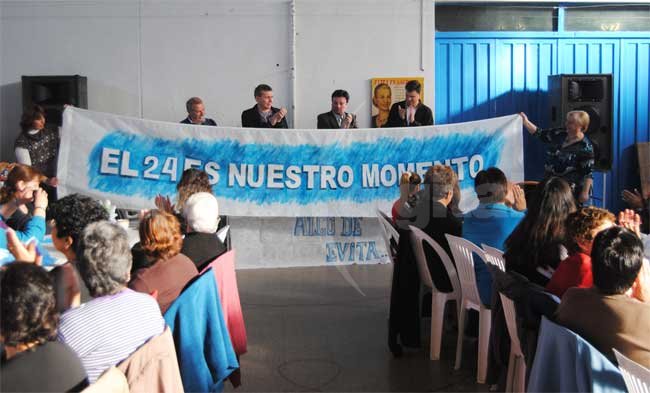 Se realizó la Chocolatada en homenaje a Evita