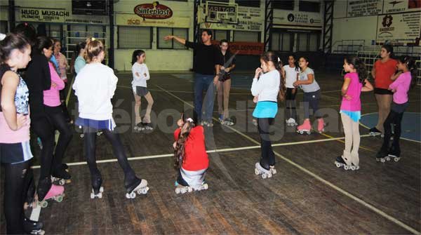Trebolense vuelve volar sobre patines