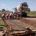 Cordón cuneta y mejorado para Los Cardos
