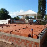 Trebolense construye los sanitarios para la climatizada