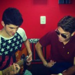 HOY – Franco y Alvaro tocan en Gollo´s con amigos