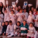 En las escuelas – «Aprendiendo a cuidar nuestro Medio Ambiente jugando”
