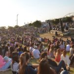 Una multitud celebró el día del amigo en anfiteatro
