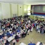 Convocante cena y exhibición de taekwondo
