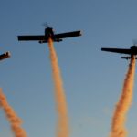 El show aéreo por los 50 años del Aeroclub cautivó a la región