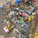 DE NO CREER – Sacan basura de todo tipo de las cloacas