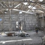 Avanza el recambio de chapas en el galpón para semillas