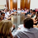 PARITARIAS – Municipales arreglaron un 18% de aumento en dos tramos