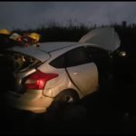 Choque entre un auto y una camioneta en ruta 13