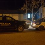 OLA DELICTIVA – La policía demora a cuatro sospechosos