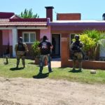 EL TREBOL – Allanan una vivienda, detienen a dos sujetos y encuentran gran cantidad de drogas