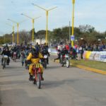 La ciudad vivió una atrapante carrera de motos antiguas