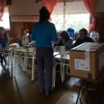 SIN LUZ – La ciudad votó por momentos en un «verdadero cuarto oscuro»
