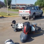 Una moto y una camioneta colisionaron en JF Seguí y Ruta 13