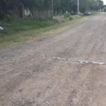 LOS ESTUPIDOS DE TURNO – Rompen vallados en accesos no permitidos