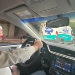 ALBERTO PATRULLÓ LAS CALLES EN SU AUTO – «Quédense en sus casas», dijo cada vez que lo saludaron