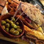 APERTURA Y DELIVERY – Brooklyn te recibe esta noche con las mejores propuestas