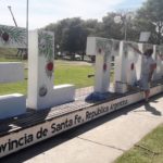 Las letras de “El Trébol” se pintan de Navidad