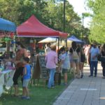 DOMINGO – «Feria de lo nuestro» y campañas de concientización