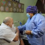 DOSIS COVID EN EL TREBOL – Vacunan a abuelos, lo que resta para los docentes y cómo se completa en los geriátricos
