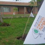 MONUMENTO A LA MEMORIA – Plantan cuatro árboles para recordar a los desaparecidos locales