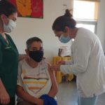 Vacunaron con las segundas dosis a los residentes del «Arco Iris»
