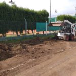 Se retomó la construcción de una dársena de estacionamiento frente a Club El Expreso