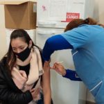 CIC – Hoy vacunan a 49 y 48 años sin factores de riesgo