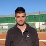 CONTRERAS Y EL TENIS – «Siempre están a tiempo de empezar, tenemos clases para todas las edades»