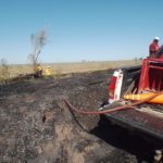 Incendio de pastizales a la vera de Ruta 13